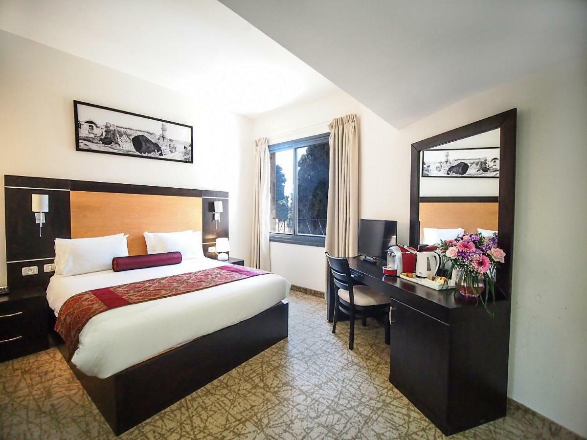New Capitol - Hotel